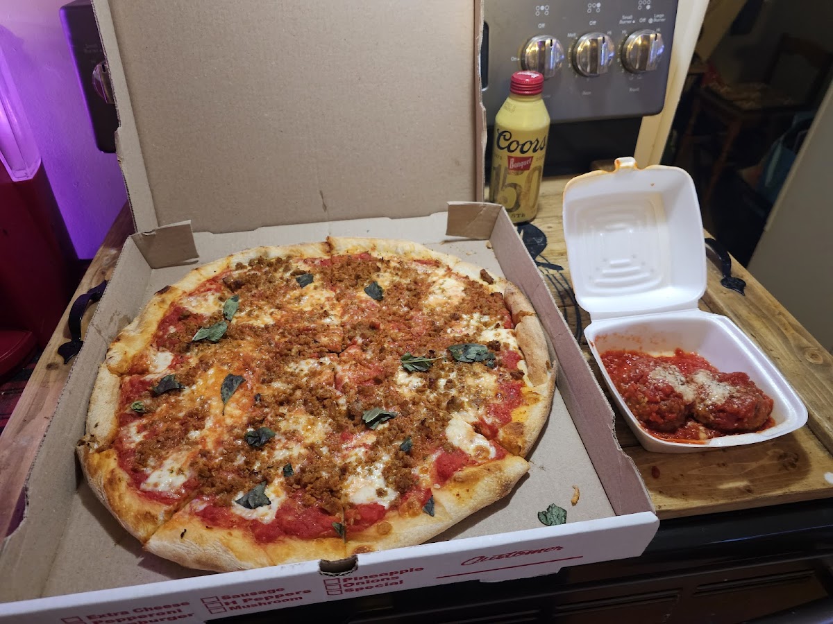 Salvatore’s Pizza & Pasta - Photo 6