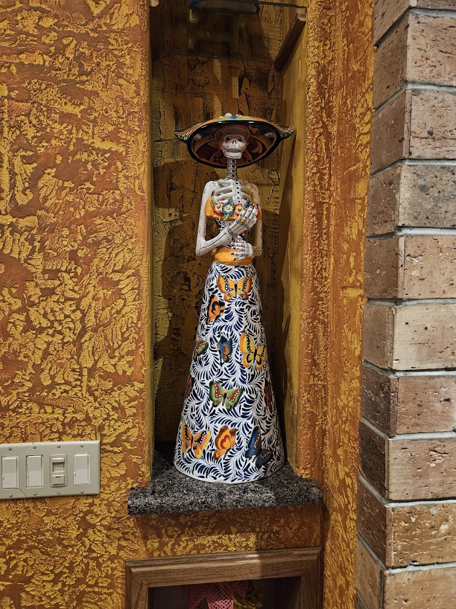 Los Portales Union City - Photo 2