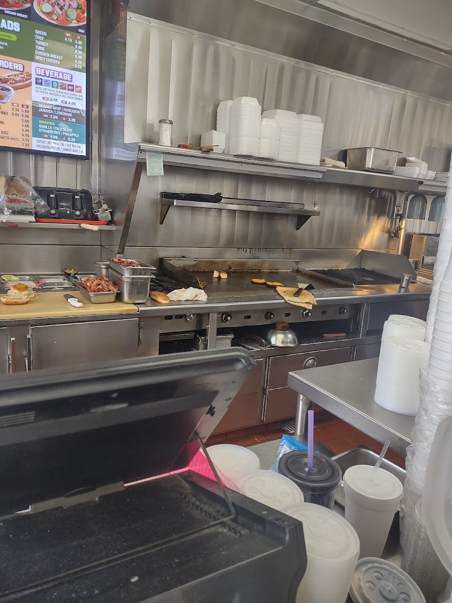 Primos Burgers - Photo 2