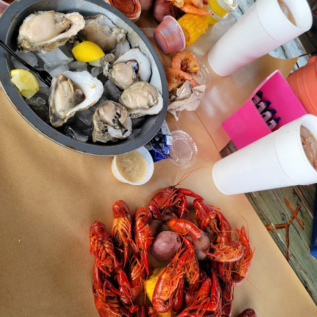 1lb Crawfish 1 2 Shrimp & 1 2 Dozen Oysters