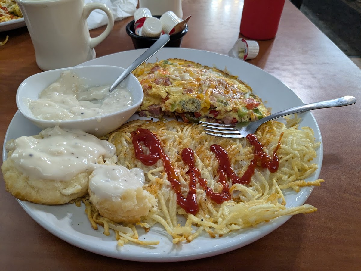 Cattleman's Family Restaurant - Photo 2