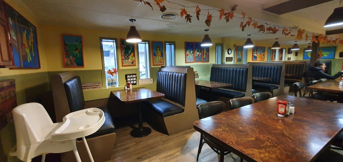 Turtle Beach Cafe - Photo 2