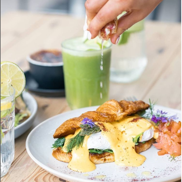 Smoked Salmon Benedict