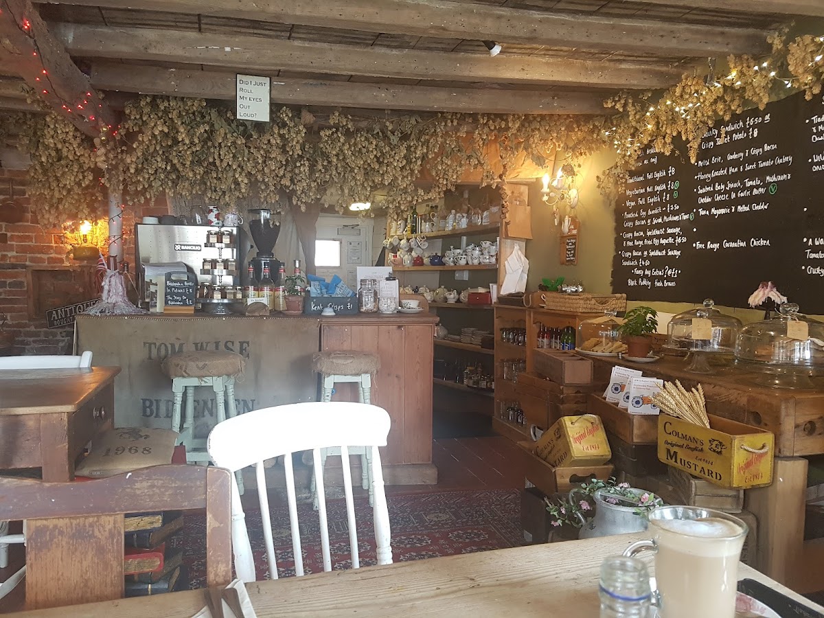The Bakehouse Cafe - Photo 4