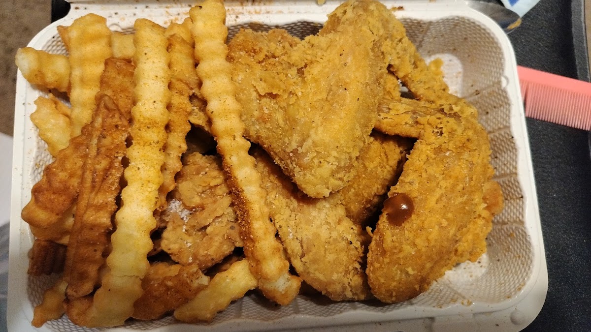 Ma Wongs Carryout - Photo 2