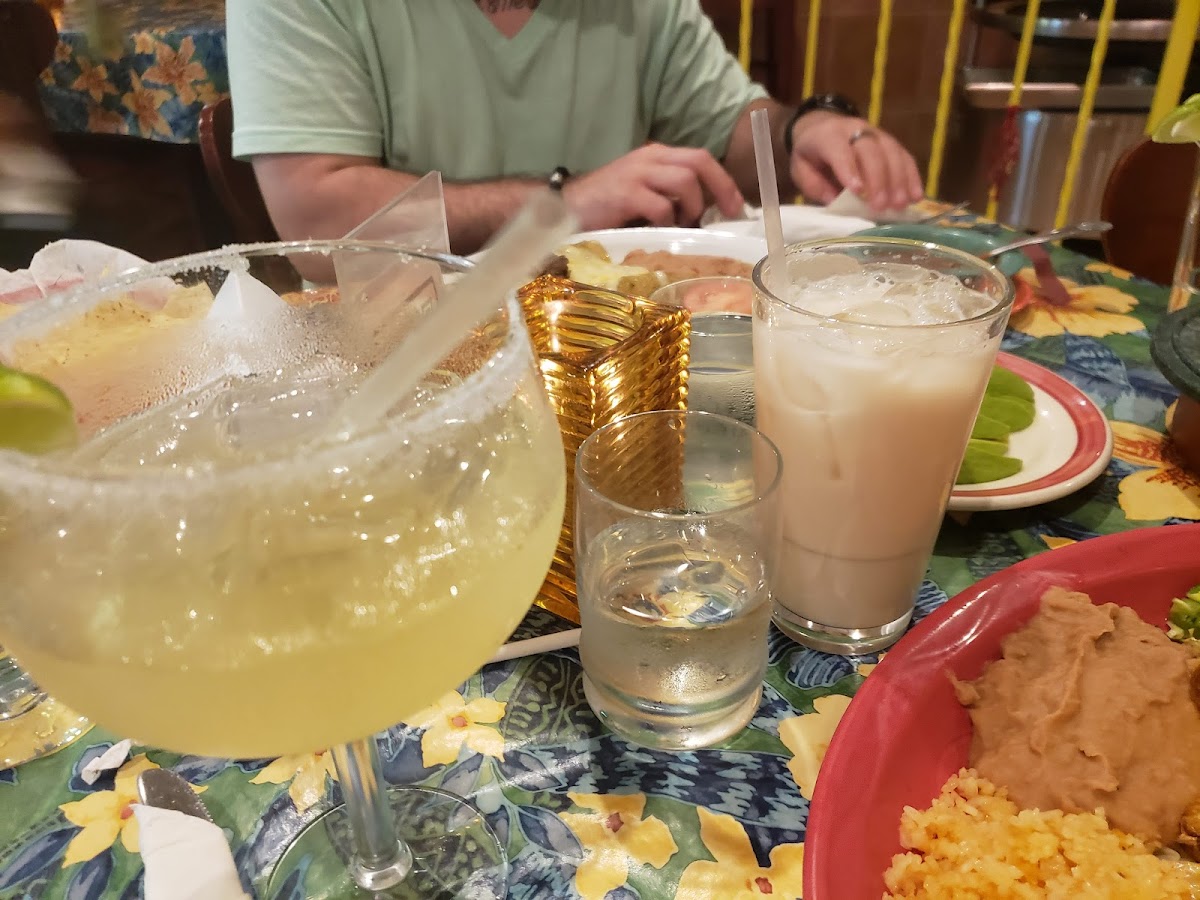 Las Palmas Mexican Restaurant and Bar - Photo 3
