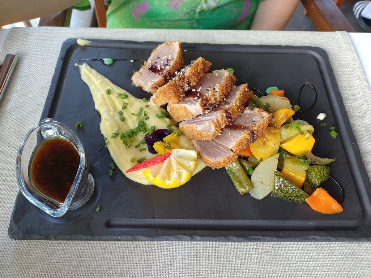 Sauterelle Restaurant - Photo 4