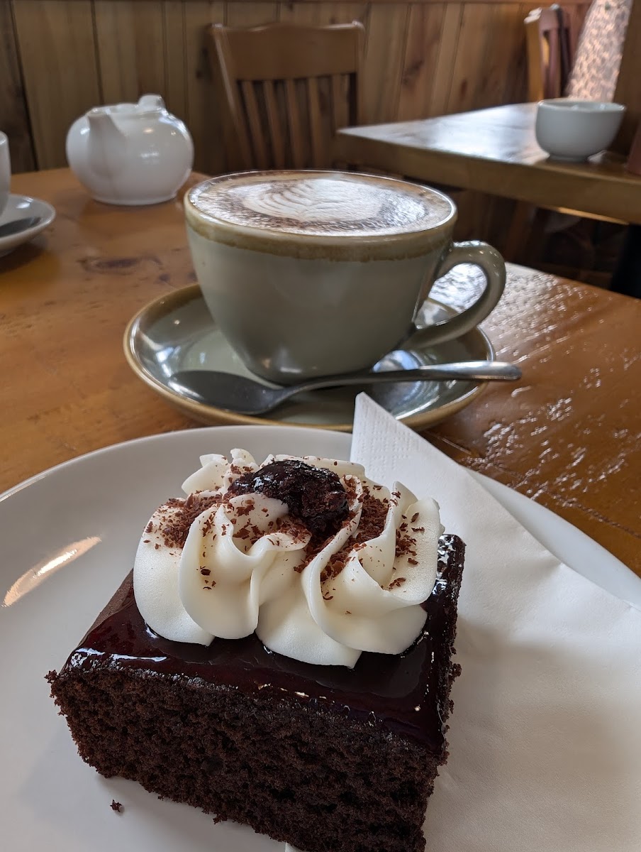 Rickyard Café - Photo 2