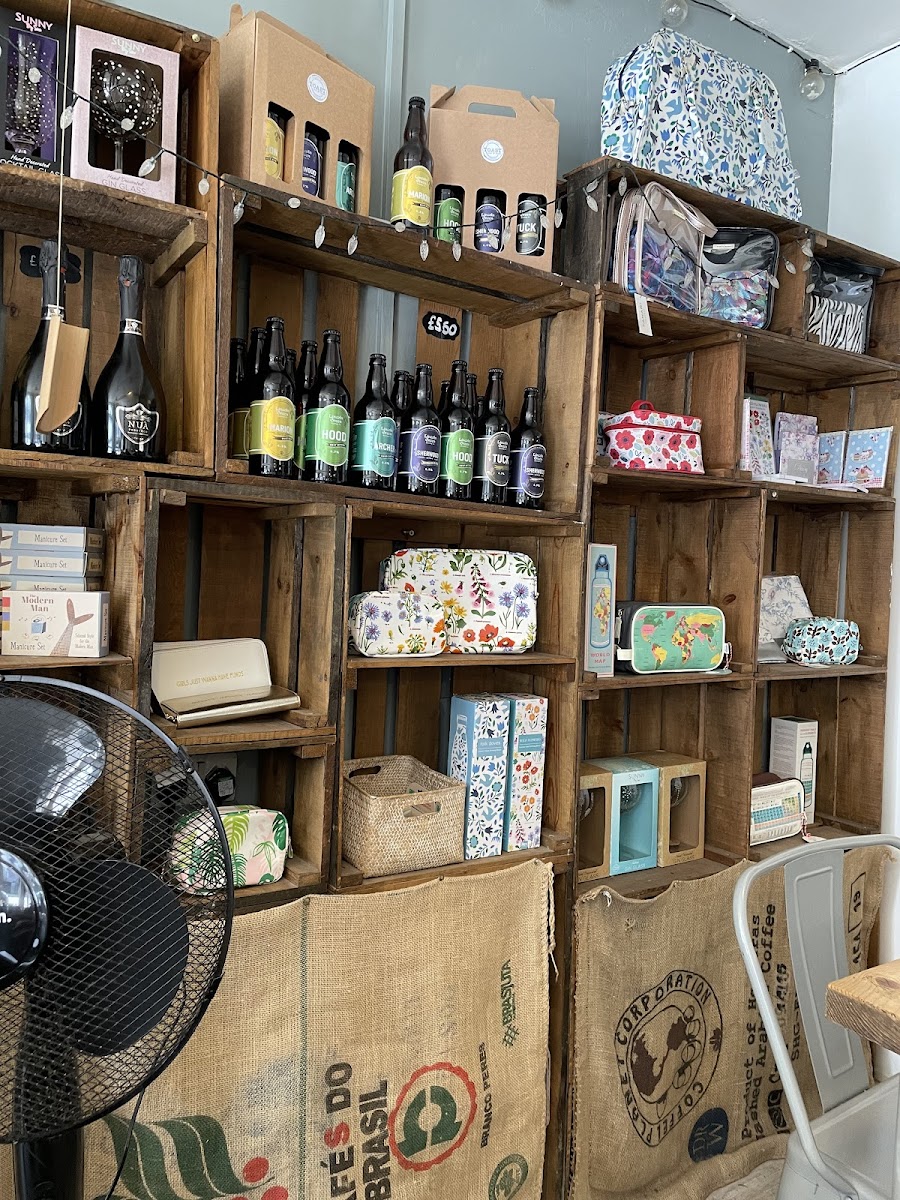 TOAST Cafe & Deli - Photo 2
