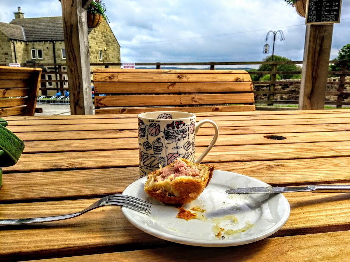 Fewston Farm Shop And Cafe - Photo 6