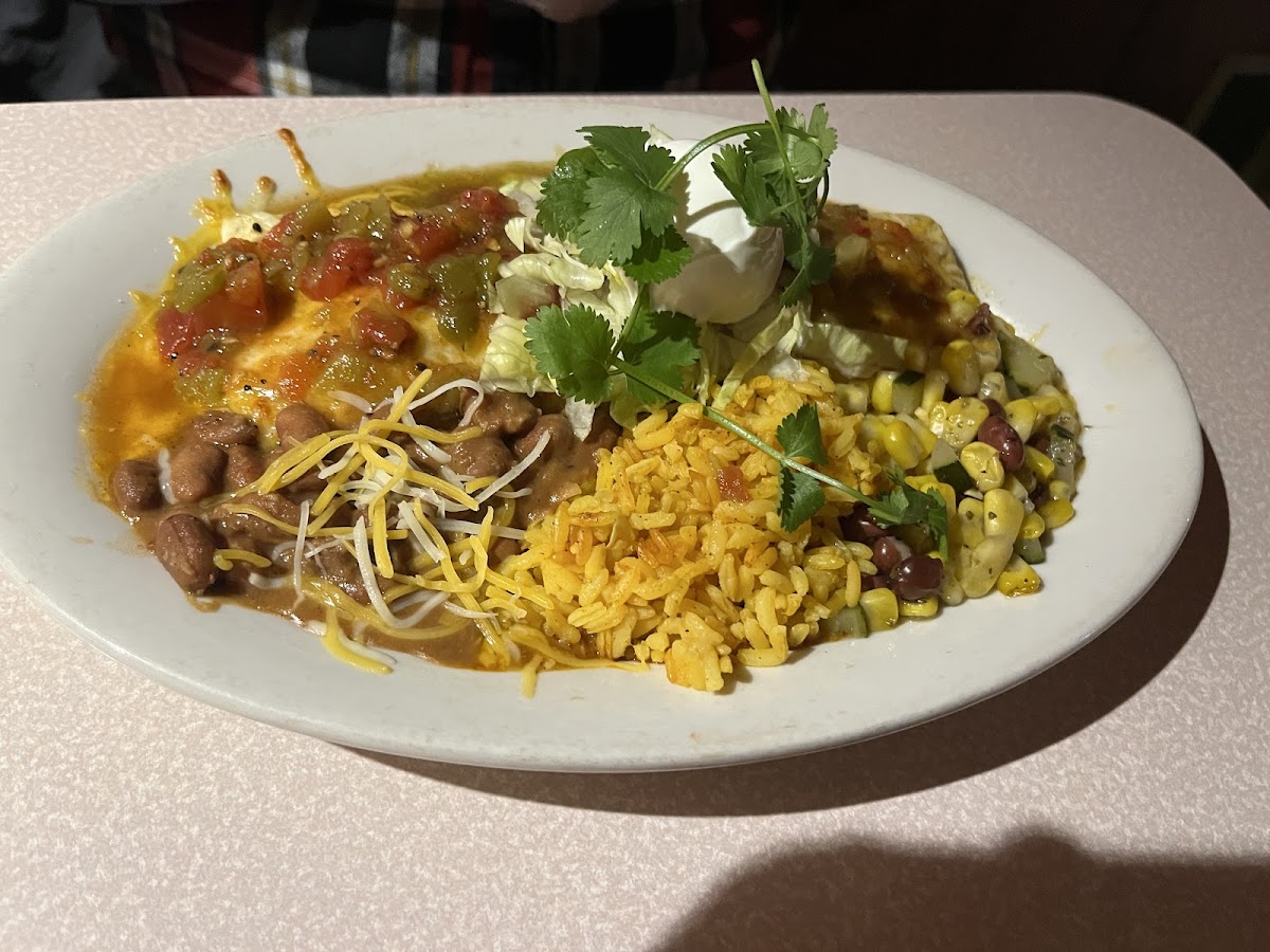 Steve's Restaurant - Photo 2