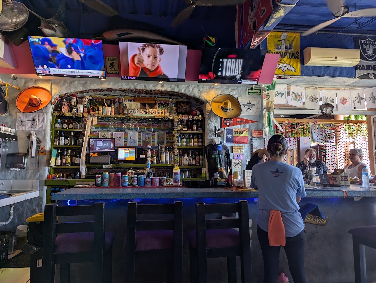 Sancho's Bar - Photo 2