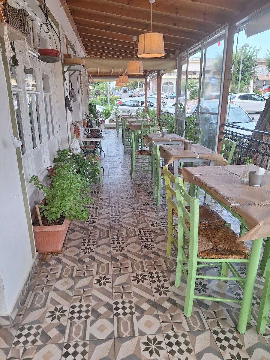 Mrs. Maria's Kitchen - Photo 4