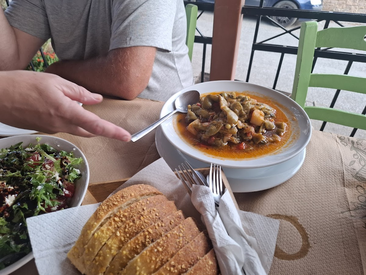 Mrs. Maria's Kitchen - Photo 5