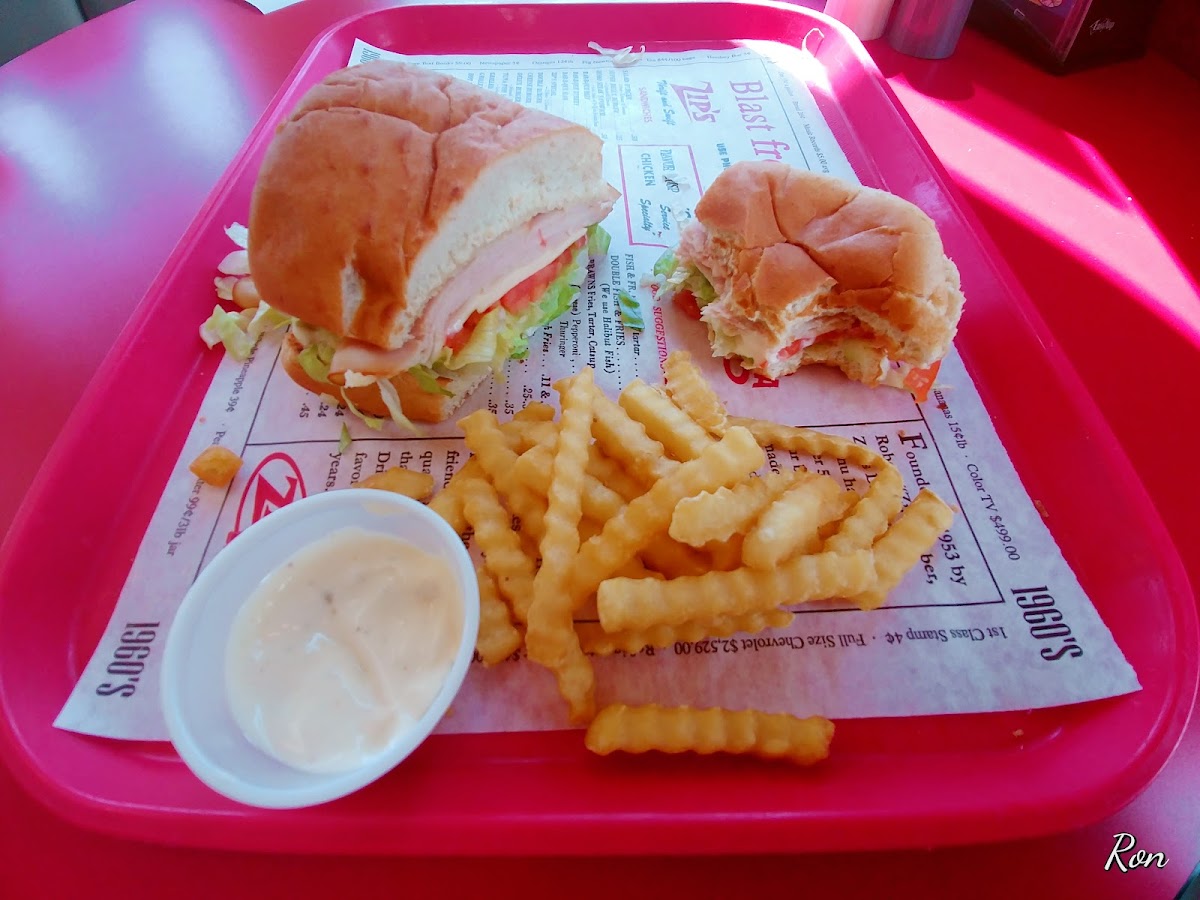 Zip's Drive-In - Mead, WA - Photo 2