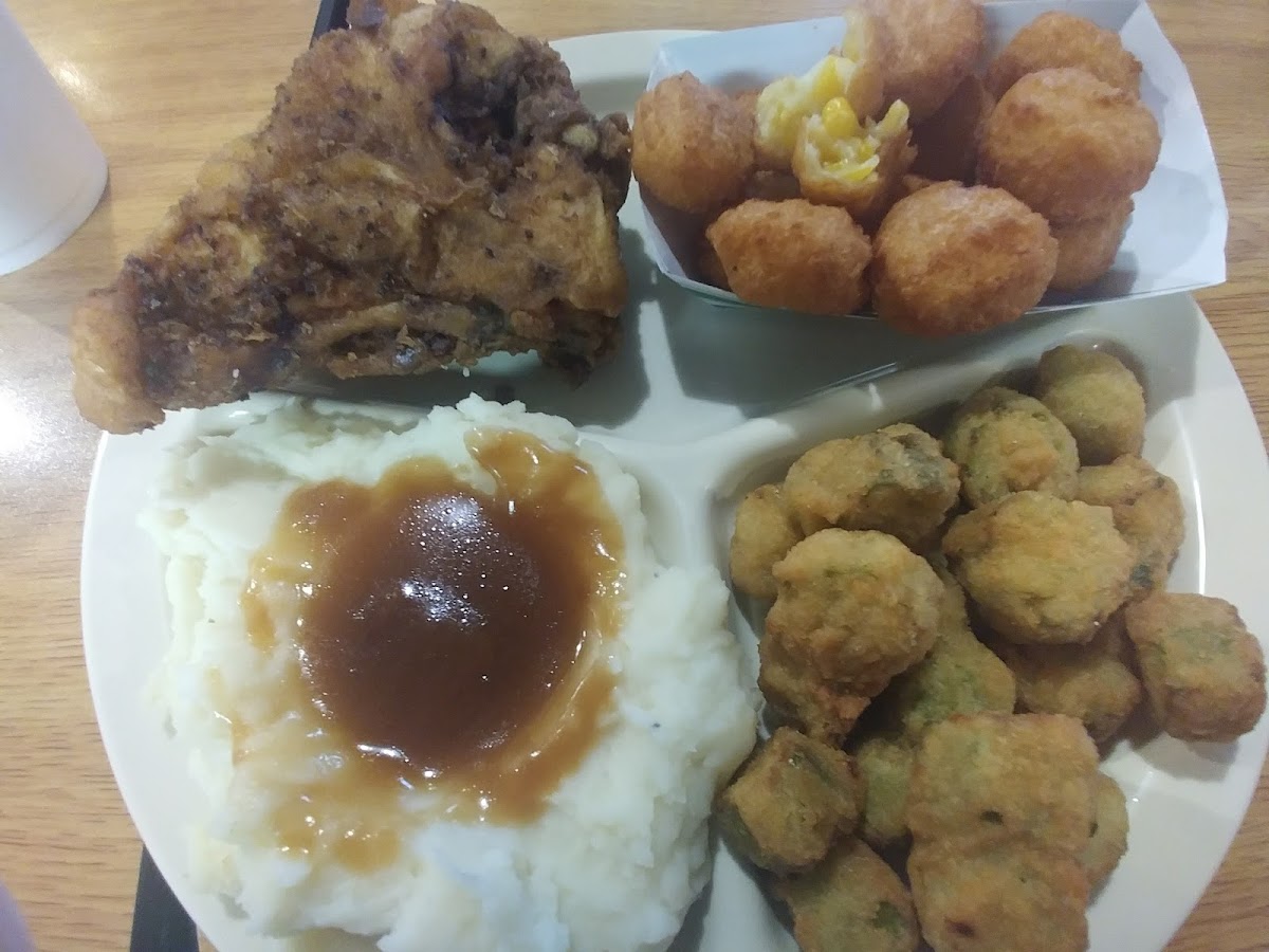 Depot Bar-B-Q - Photo 4