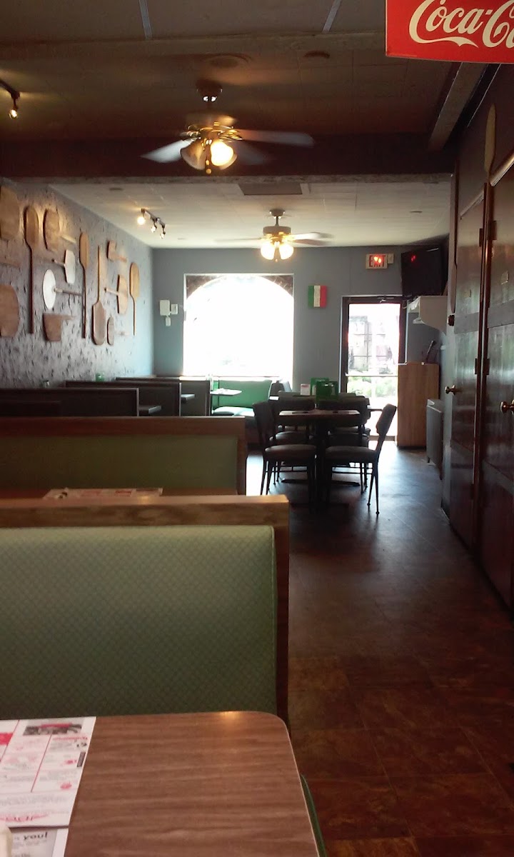 Paparone's Pizza - Photo 1
