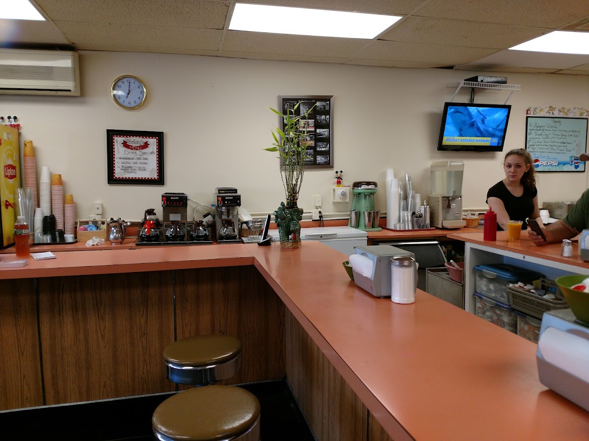 Anita Marie's Breakfast and Lunch - Photo 3