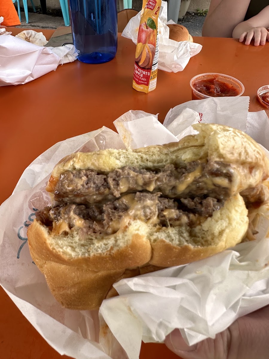The Highland Queen Drive-In - Photo 1