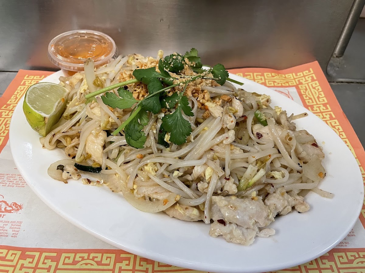 New Hong Kong Wok - Photo 5