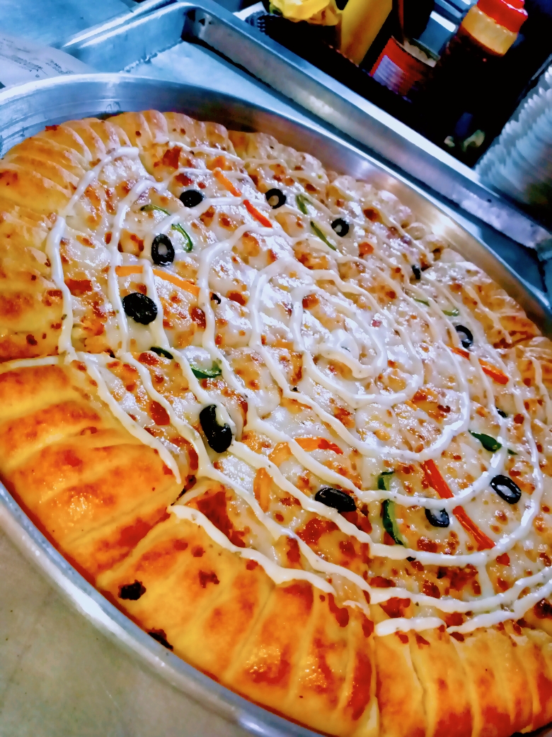 Al Maida Pizza Garden - Photo 3
