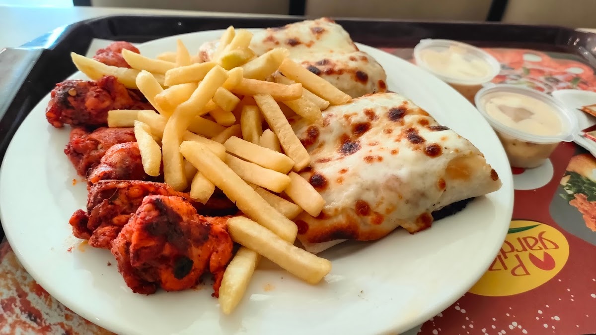Al Maida Pizza Garden - Photo 7