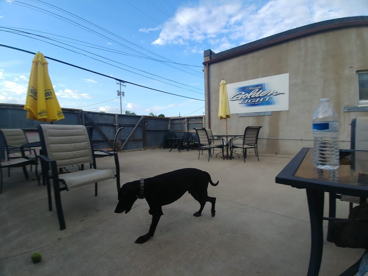 Thirsty's Bar and Grill - Photo 6