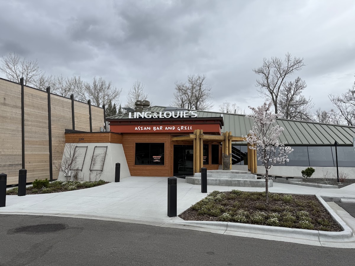 Ling & Louie's Asian Bar and Grill