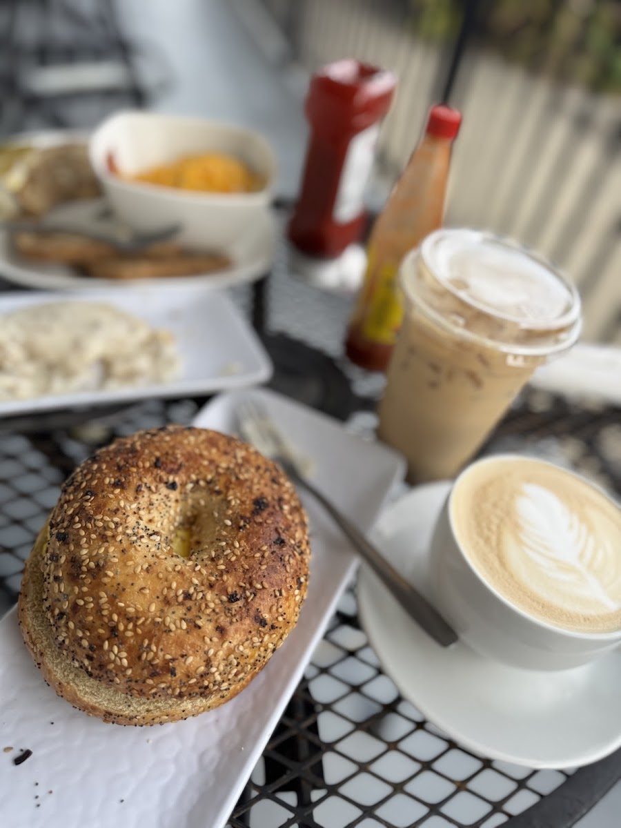SunBros Café - Photo 3