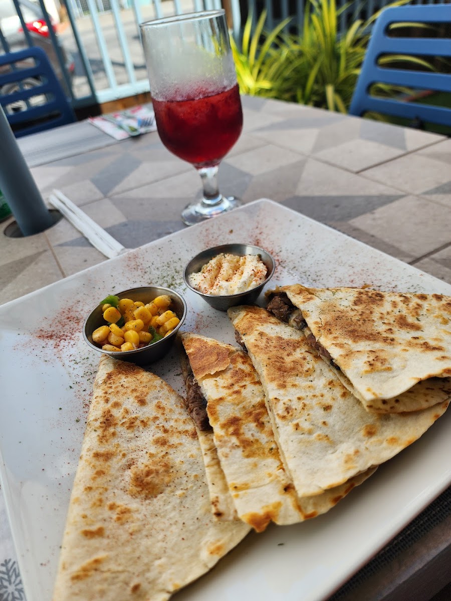 Riley’s Cafe - Photo 9
