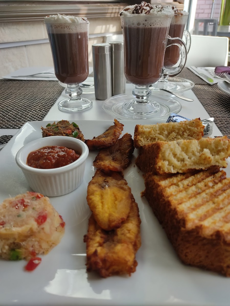 Riley’s Cafe - Photo 4