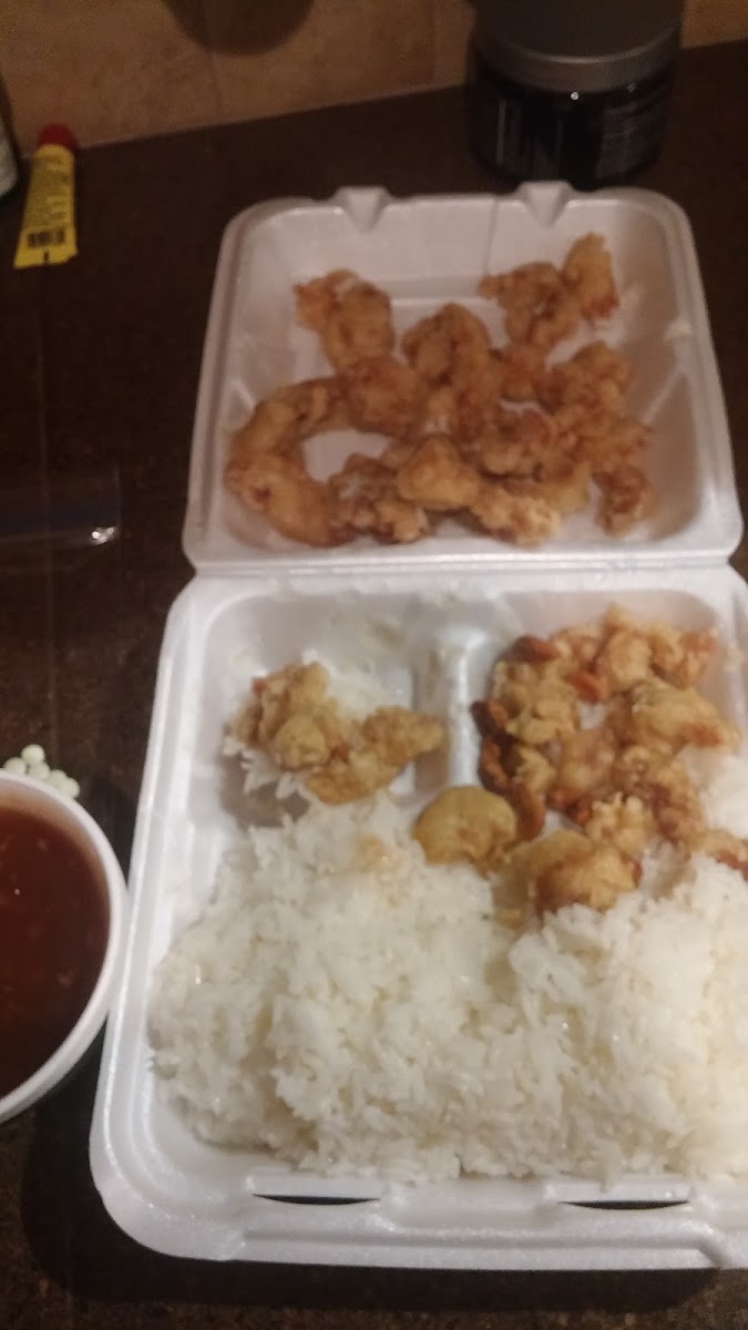 Fu Yu Chinese Kitchen - Photo 2