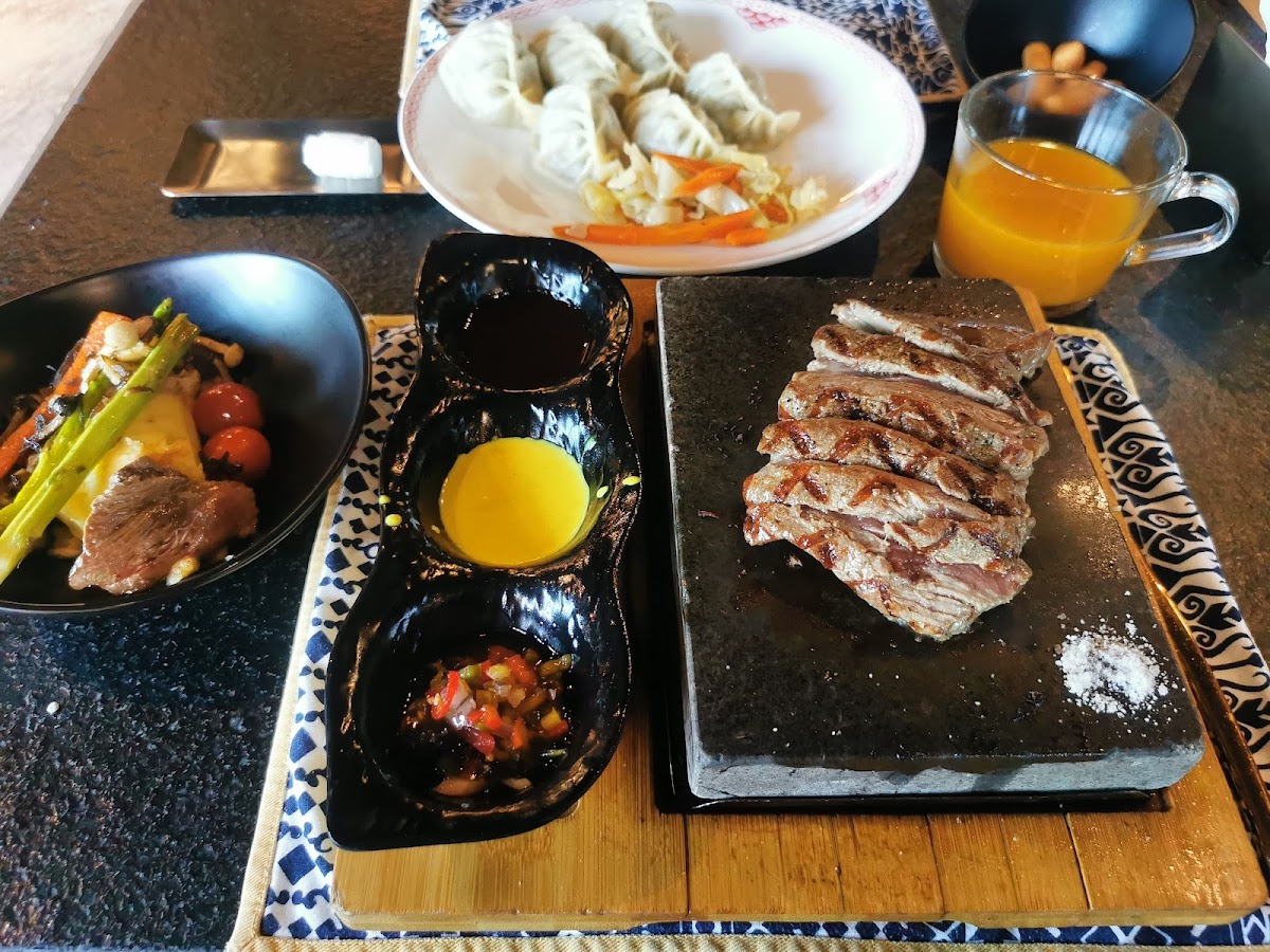 Mongolian’s Restaurant, Shangri-La Mall - Photo 8