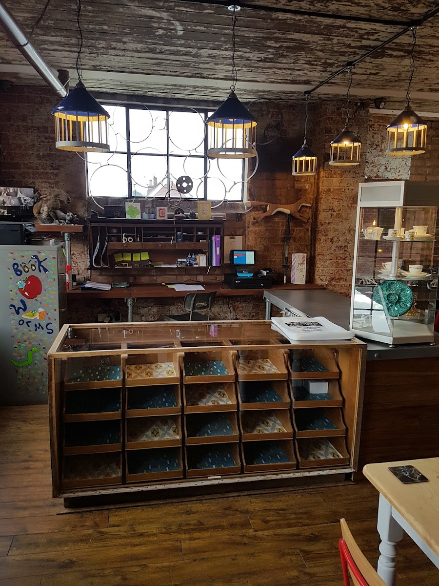 Bank Cafe & Bar - Photo 5