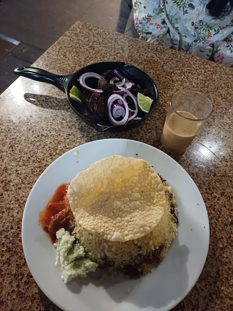 Chai Link Resto Cafe - Photo 4