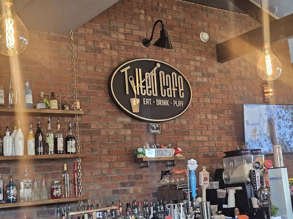 Tilted Cafe - Photo 3