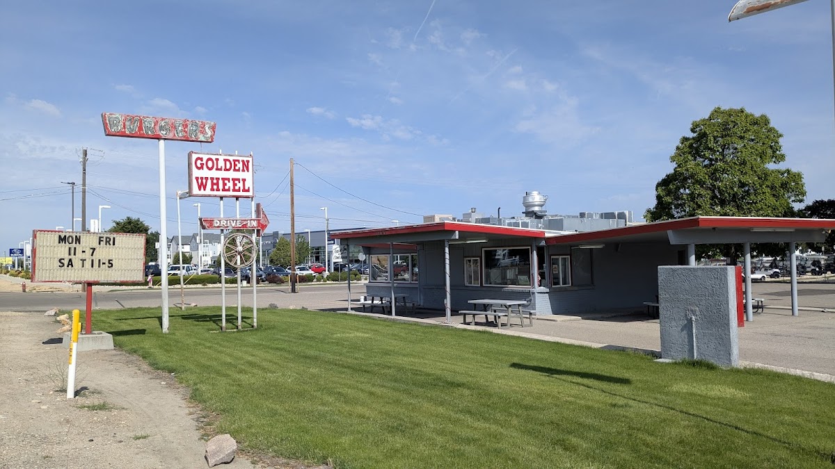 Golden Wheel Drive-In