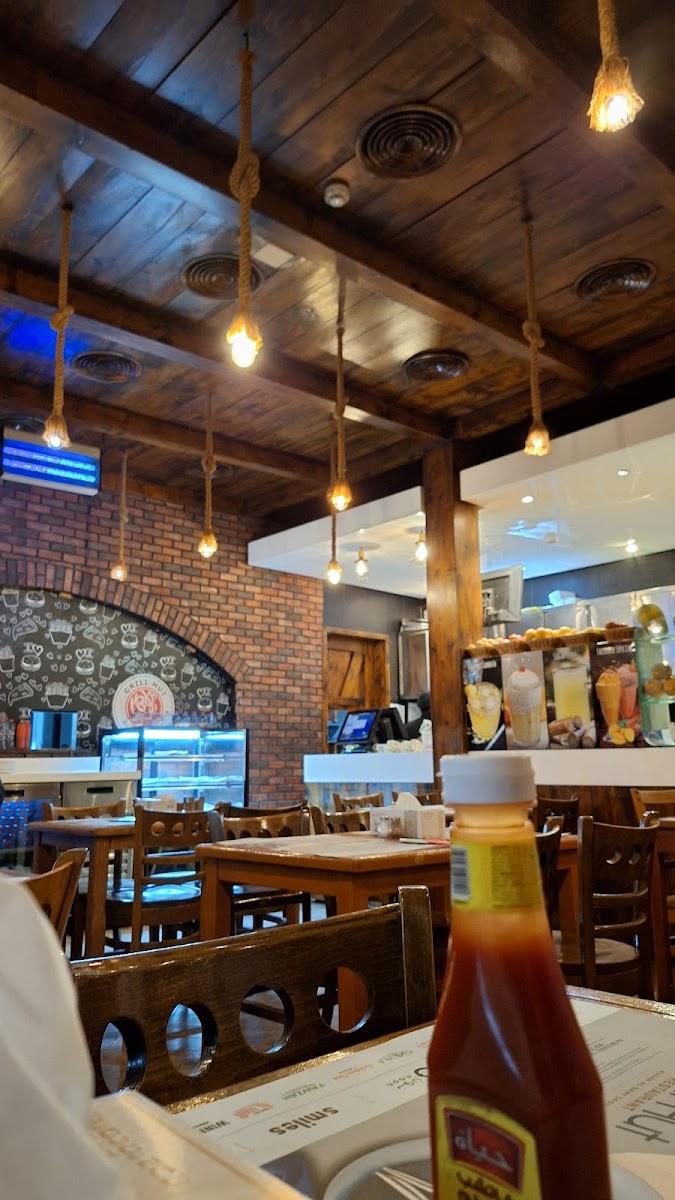 Grill Hut Restaurant - Photo 7