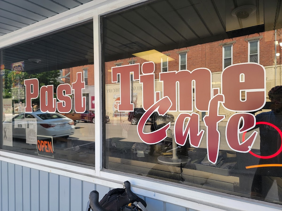 Past Time Cafe - Photo 5