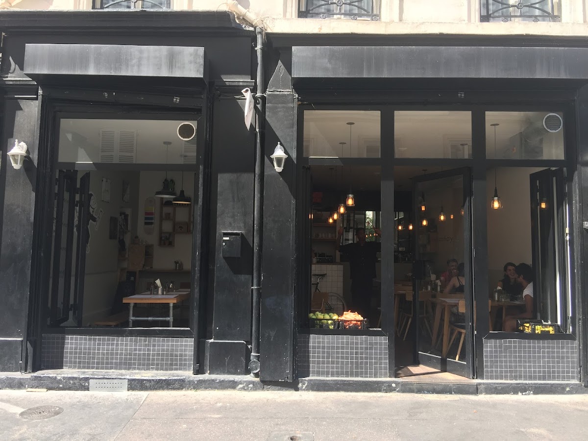 Paperboy Paris
