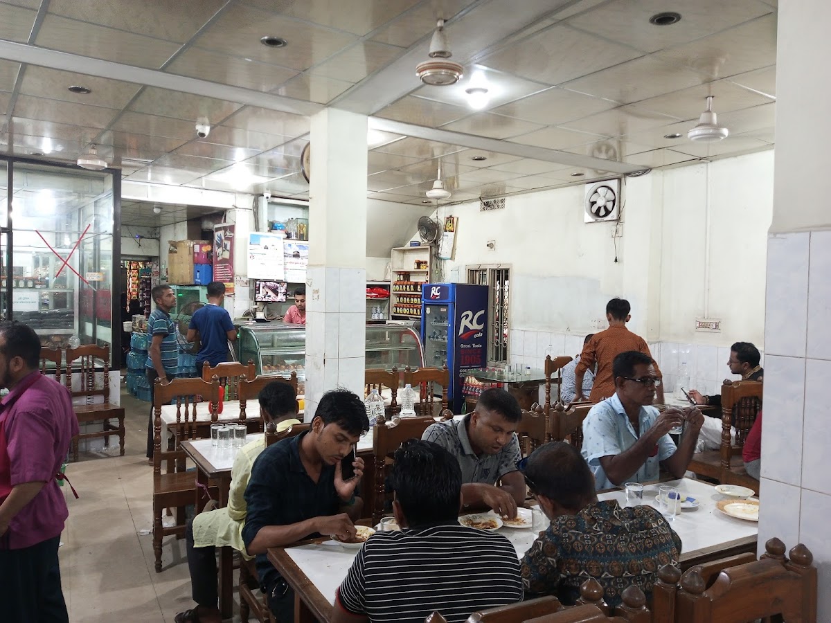 Noor Foods and Restaurant - Photo 3