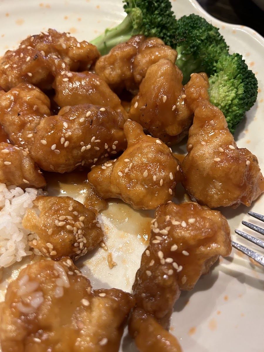 FuJi Sushi & Steak House - Photo 3