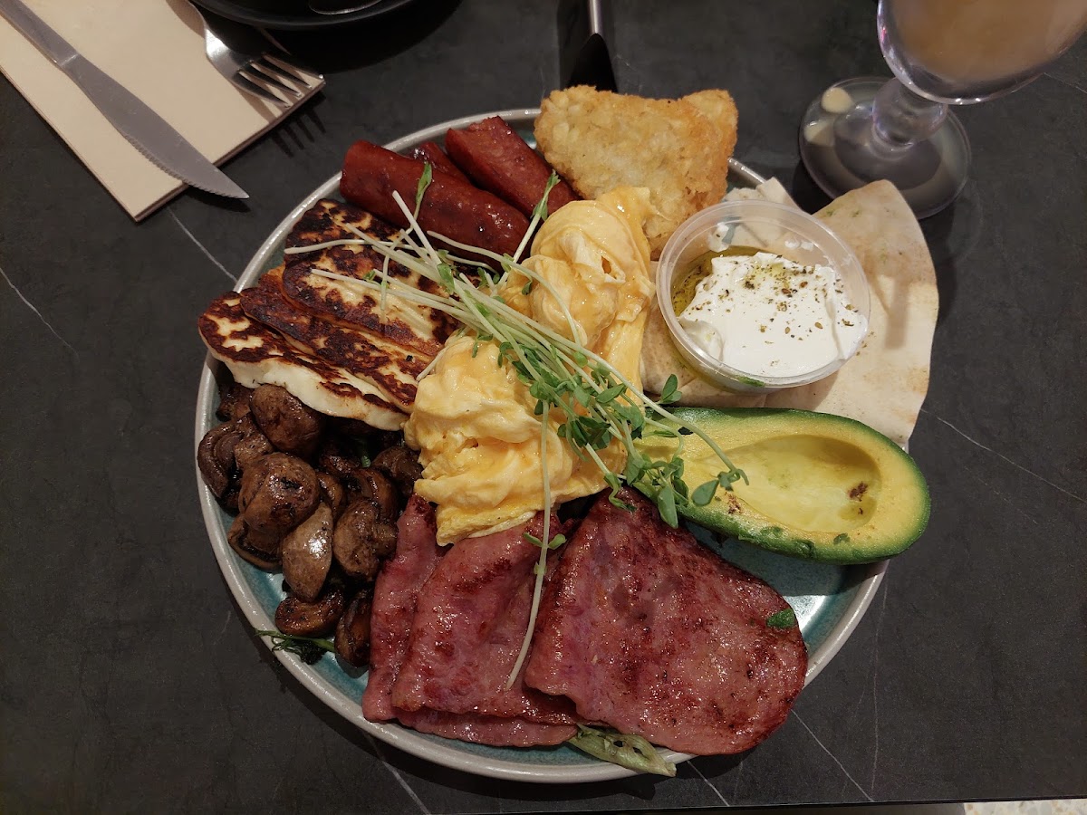 The Mill Cafe & Kitchen - Photo 6