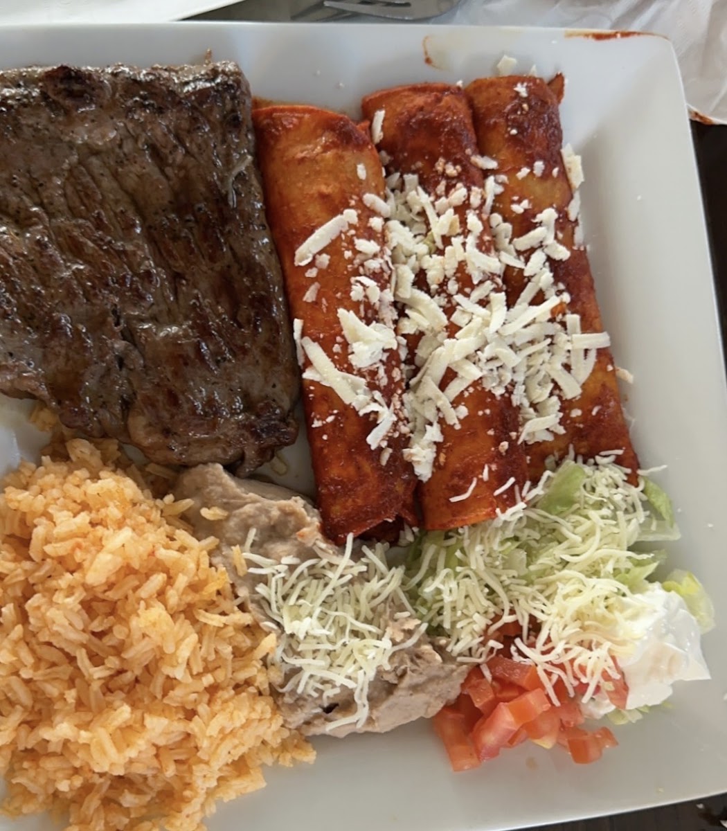 Maria Bonita Mexican Restaurant - Photo 2