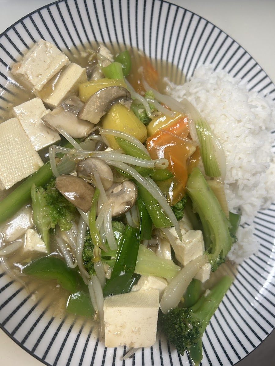 Lemongrass - Photo 1