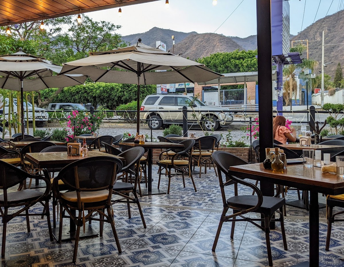 Scallion Ajijic Bistro