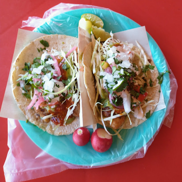 Taco de Pescado Ensenada Y Taco de Pulpo Ala Parilla