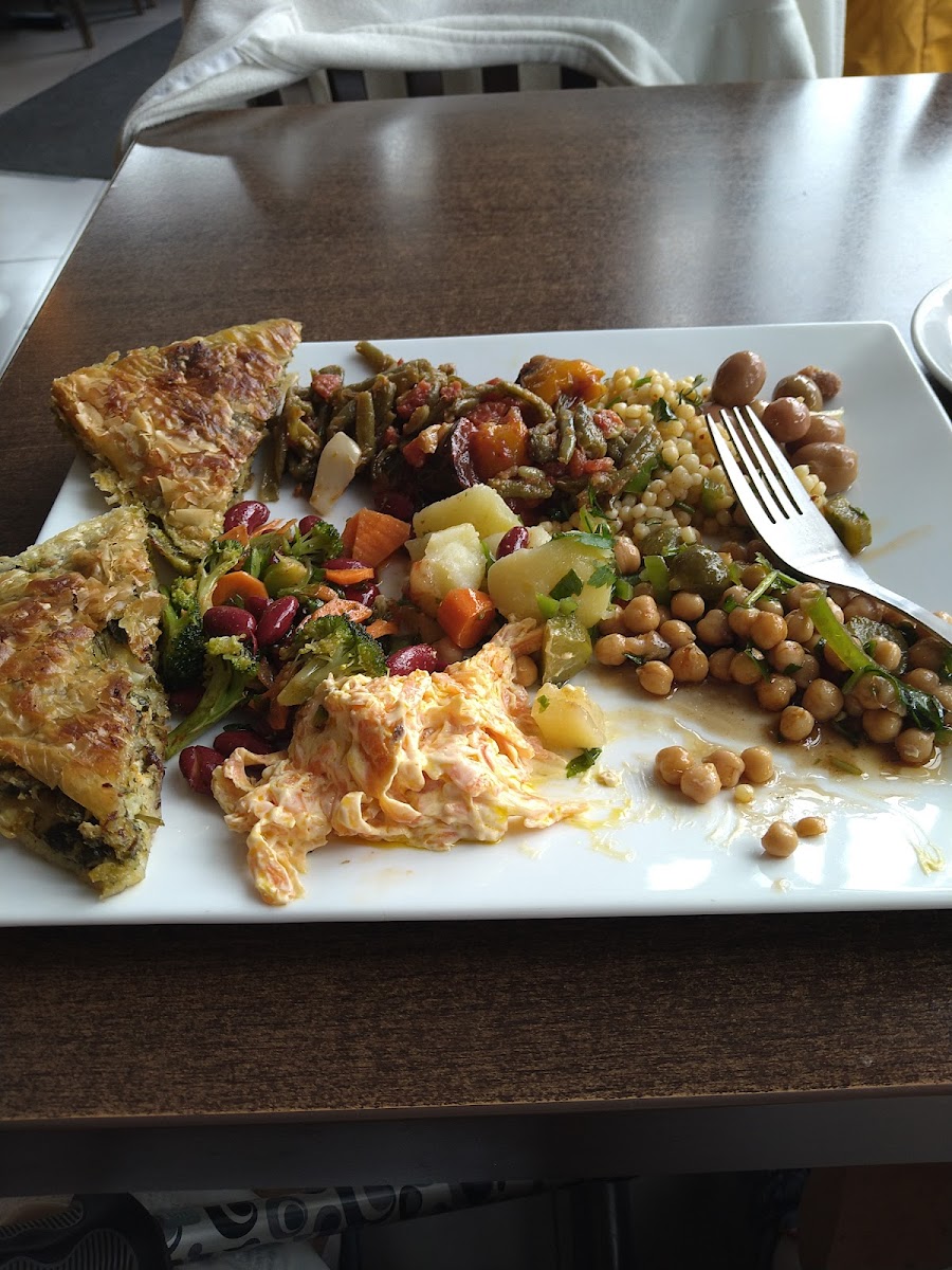 Elm Grove Cafe - Photo 2