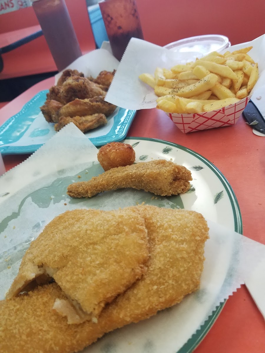Seafood Bay Inc - Photo 2