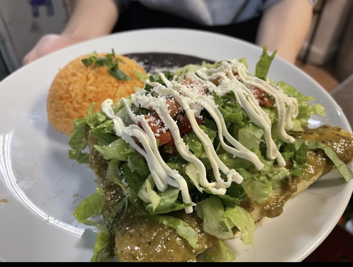 Plaza Mexico Restaurant - Photo 2